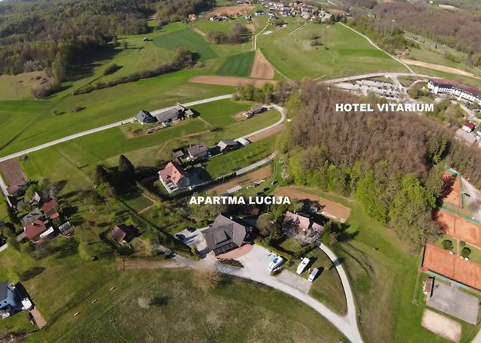 Lucija-terme 스마예스케토플리체