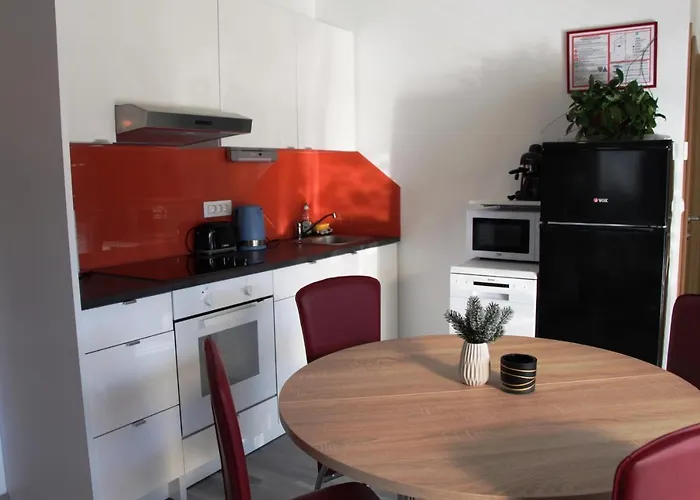 Lucija-terme 스마예스케토플리체